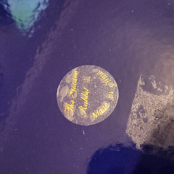 The Golden Rabbit II Moose Design Set 4 Enamelware Plates - Picture 4 of 7